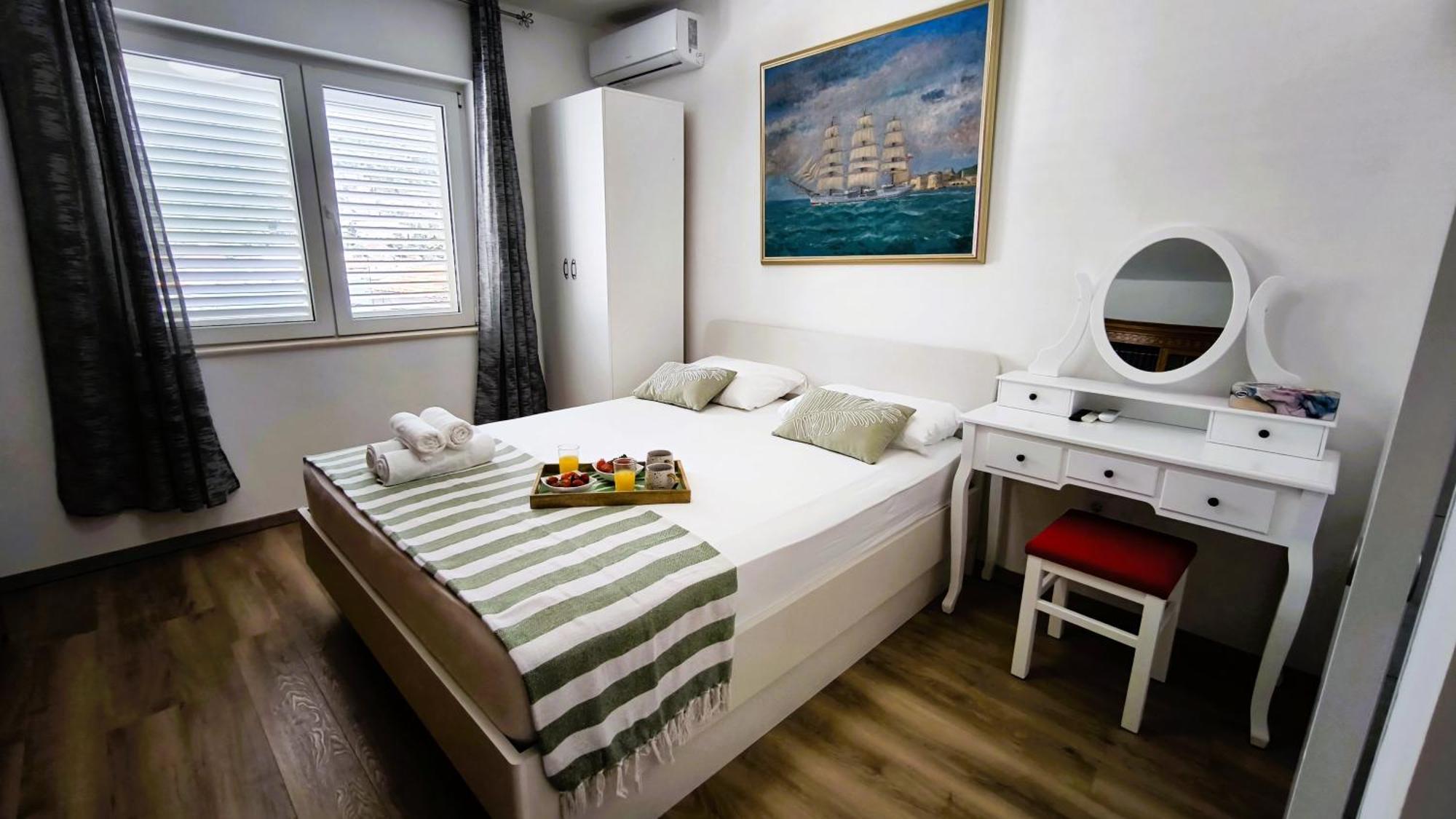 Apartment Lea Bayview ดูบรอฟนิก ภายนอก รูปภาพ